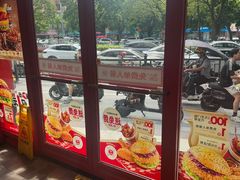 -塔斯汀中国汉堡(白云京溪地铁站店)