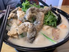 -肥汁米蘭香港米线(宁波路总店)