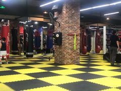 -拳盛时代拳击俱乐部(北京路店)