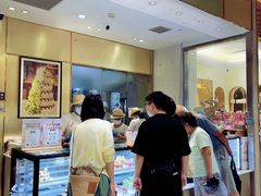 -花花卷卷·鲜食蛋糕(静安久光百货店)