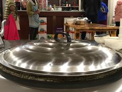 -粘豆包柴火铁锅炖
