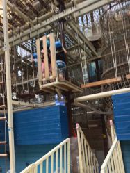 -PIPIKINGDOM皮皮王国欢乐号(欢乐海岸购物中心店)