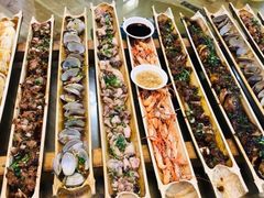 -胡须哥网红竹筒菜