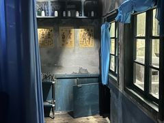 -荒岛实景沉浸密室(江汉路1店)
