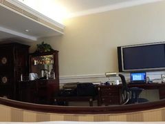 客房-深圳富苑皇冠假日套房酒店