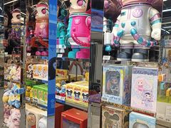 -泡泡玛特POPMART(侨福芳草地店)