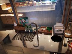 -老乡鸡(上海白玉兰广场店)