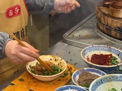 -曾笼笼牛肉饼