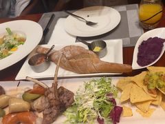 -东西风牛排馆周末烧烤自助(首都机场希尔顿店)