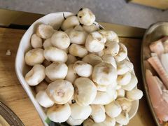 -三个椰子·现砍椰子鸡(金源CBD店)