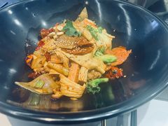 -醉人椒麻辣香锅(王府井喜悦店)