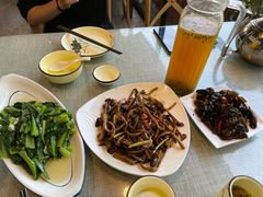 -鲜榨果汁·啤酒鱼(环岛河店)