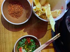 -灌县老妈砂锅串串香(万科红生活广场店)