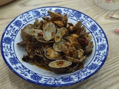 -江城燕子大排档(江汉路步行街店)