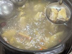 -濠轩阁特色生蚝火锅(水湾路店)