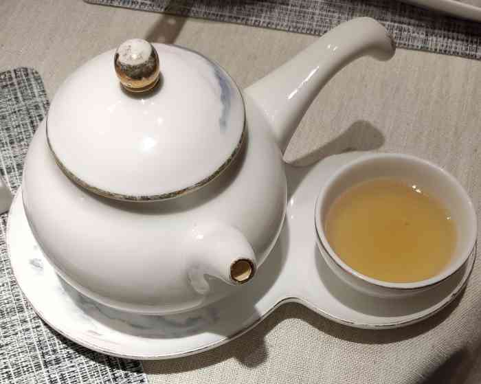 和朋友一起去的,感觉门店不像饭店