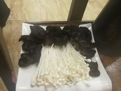 -盛元盛居传统炭火锅(绿园店)