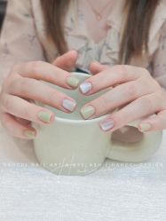 -花岐款式专研健康美甲沙龙