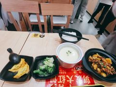 板栗烧鸡-老娘舅(杭州东站店)