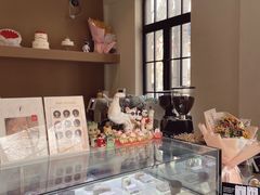 -Fridi Patisserie Cafe