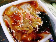 -椒点传统串串香