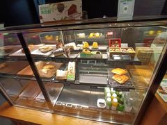 面包甜点陈列柜-星巴克臻选(重庆沙坪坝店)