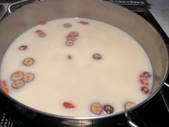 -尚尚仙·酸汤猪手·猪肚鸡火锅(华联万柳购物中心店)