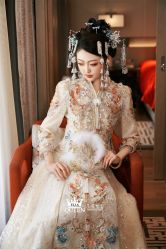 点击看大图 -艾拉·女王婚纱礼服馆