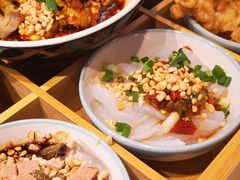 -芙蓉巷成都名小吃(丹尼斯2天地店)