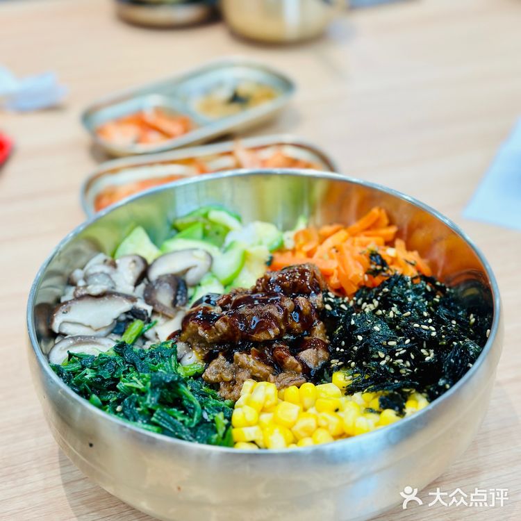 难以置信，米村拌饭要排队❓