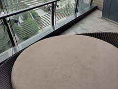 -上海滴水湖皇冠假日酒店