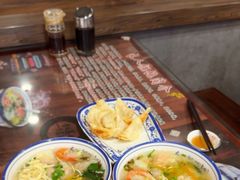 -长人馄饨铺(解放街店)