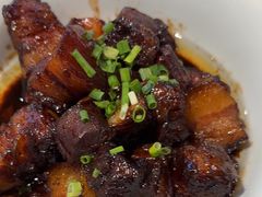 -头上红煨盐鸡·非遗院子餐厅