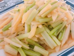-八两八金·莱芜特色炒鸡(市南漳浦路店)