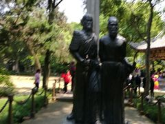 -汇龙潭