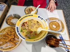 -粉小主·贵州酸汤牛肉粉(南京仙林金鹰店)