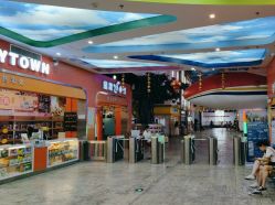 -成都星期8小镇(江宁南路店)