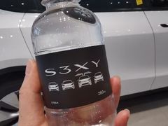 -TESLA 特斯拉(上海太古汇体验店)