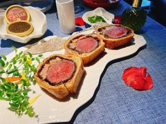 惠灵顿牛排-弦月窗LUNETTE BY AMANDA(复兴路店)