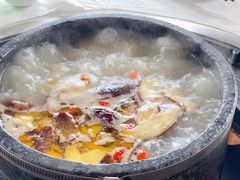 -鲁朗边巴次仁农家石锅