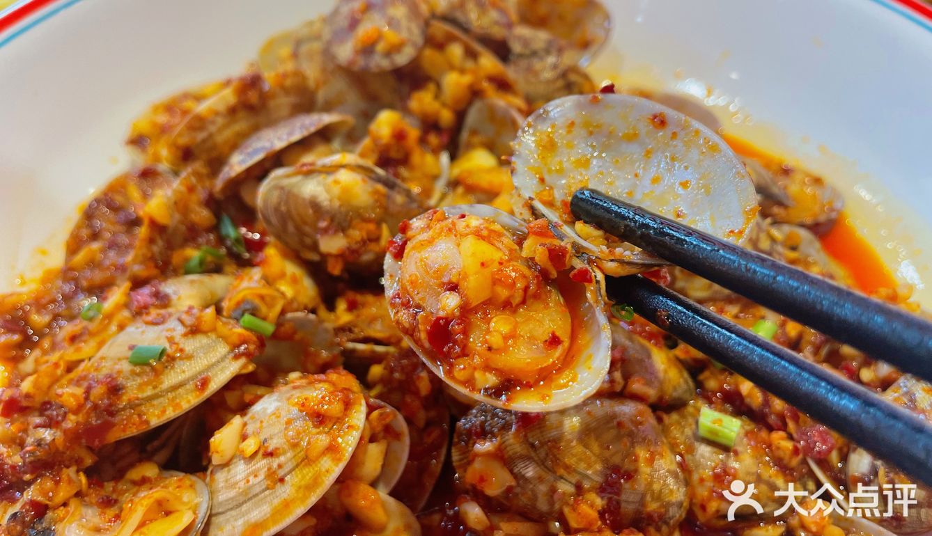 服了！长沙这家店的招牌咖喱罗氏虾怎么这么好 吃