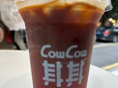 红石榴白桃冰美式-CowCow其其·牛杂咖啡公司(六运店)