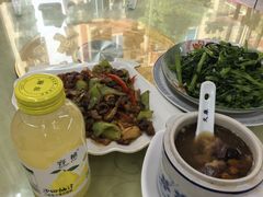 -柳周农家菜特色老店沙田柚美食(东大街店)