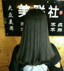 -镁连社·美联社