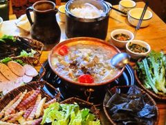 -阿婆情腊排骨火锅(金虹路店)