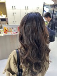 -宫铭烫发染发接发店