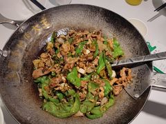 -费大厨辣椒炒肉(高铁吾悦广场店)