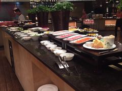 自助取餐区-唐拉雅秀酒店-西锦汇空中BBQ·思创餐厅