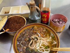 -花溪牛肉粉(八鸽岩店)