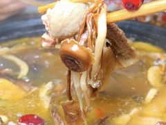 -牟记江湖特色重庆菜鱼蛋小龙虾黄鳝鸡腰(巴南区鱼洞鲁能店)